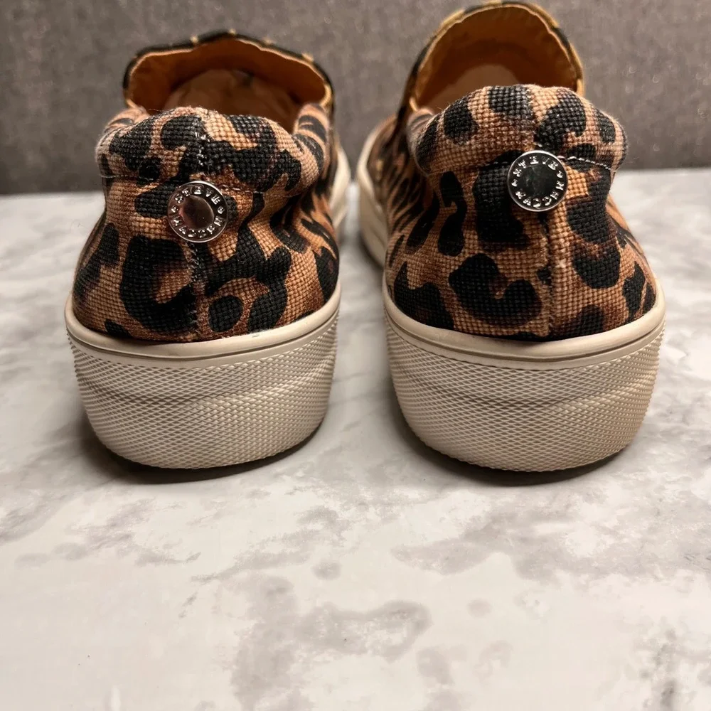 Steve‎ Madden Leopard Print Slip On Sneakers Women's Size 7.5M Platform Comfort